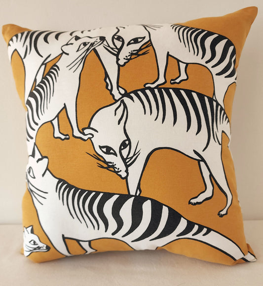 Cushion - Extinct Tasmanian Tiger (square)